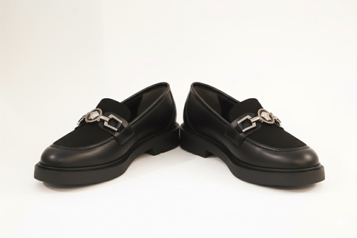 Loafers Noir avec Médaille Medusa