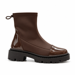 Bottines élastiquées – vue de profil sur fond blanc
